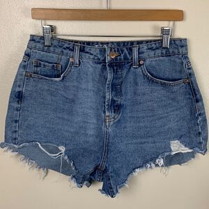 WIld FABLE high rise short jean shorts size 6